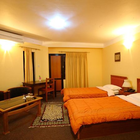 Royal Astoria Hotel カトマンズ エクステリア 写真